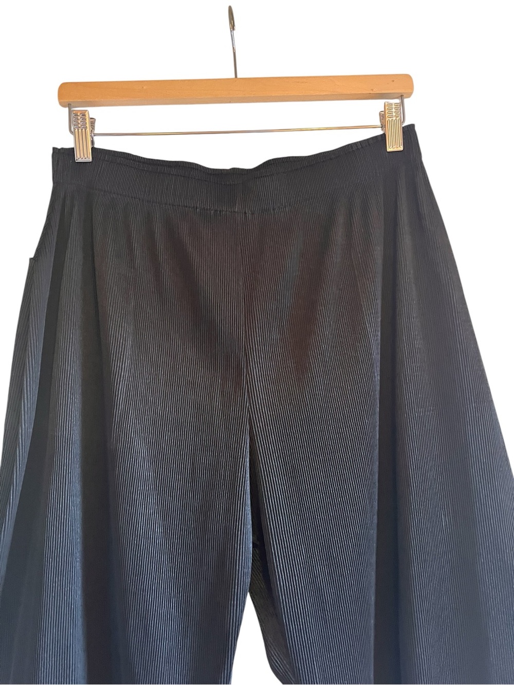 Weekend MaxMara Pleated Balloon Trousers in black size L excellent condition - Picture 4 of 15